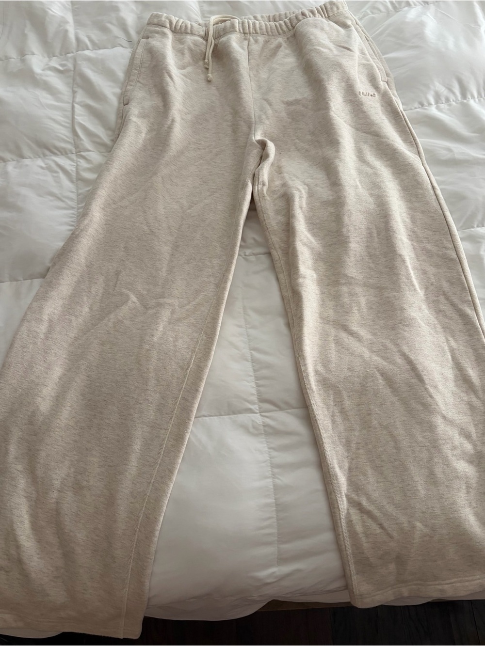 Skims cream sweatpants - Picture 4 of 4